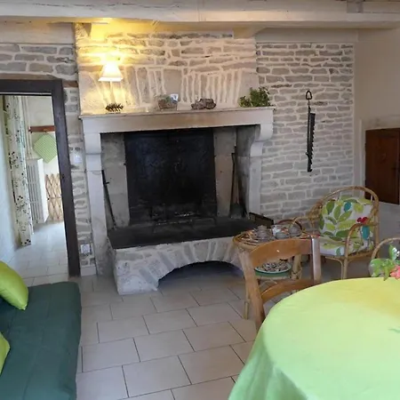 Retraite Nature Avec Cheminee Et Jardin Dans Le Parc National De Forets - Fr-1-611-54